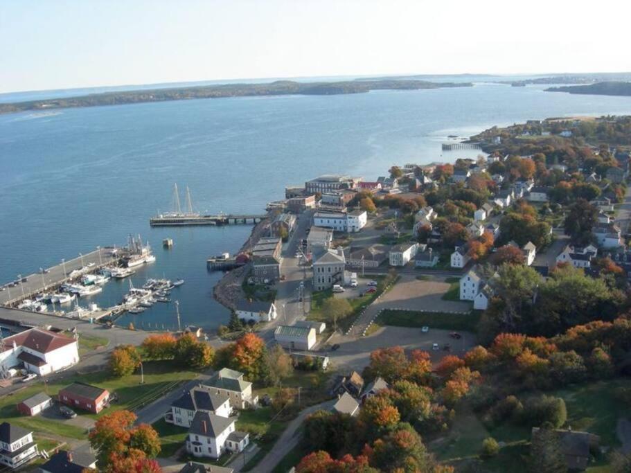 Updated Historic Water St 2 Bdr, 2 Bath Apartment. Eastport Exteriör bild