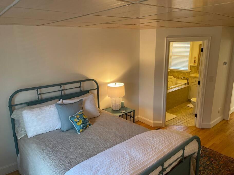 Updated Historic Water St 2 Bdr, 2 Bath Apartment. Eastport Exteriör bild